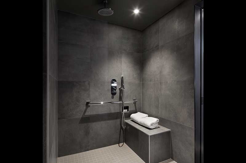 Hotel Suite Bathroom Rain Shower