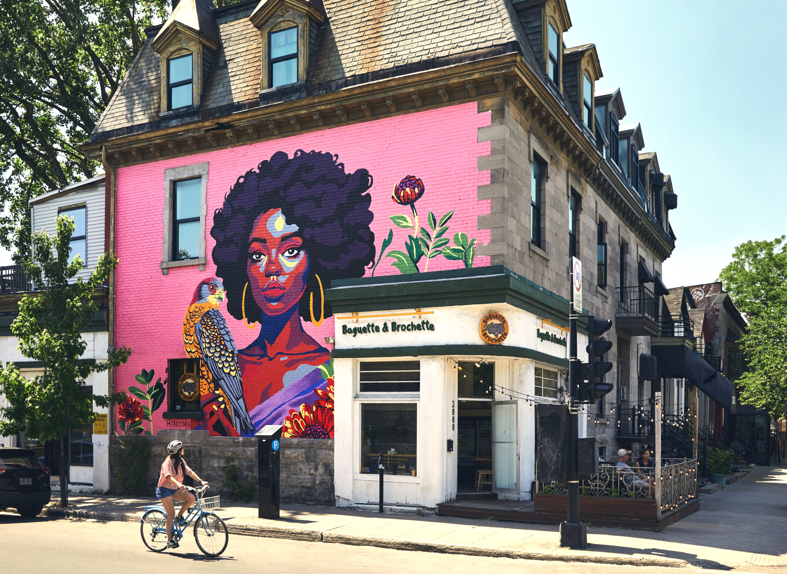 Credit FR © Murale Sans titre par M.Falconer - Photo par Sylvie Li - Tourisme Montréal